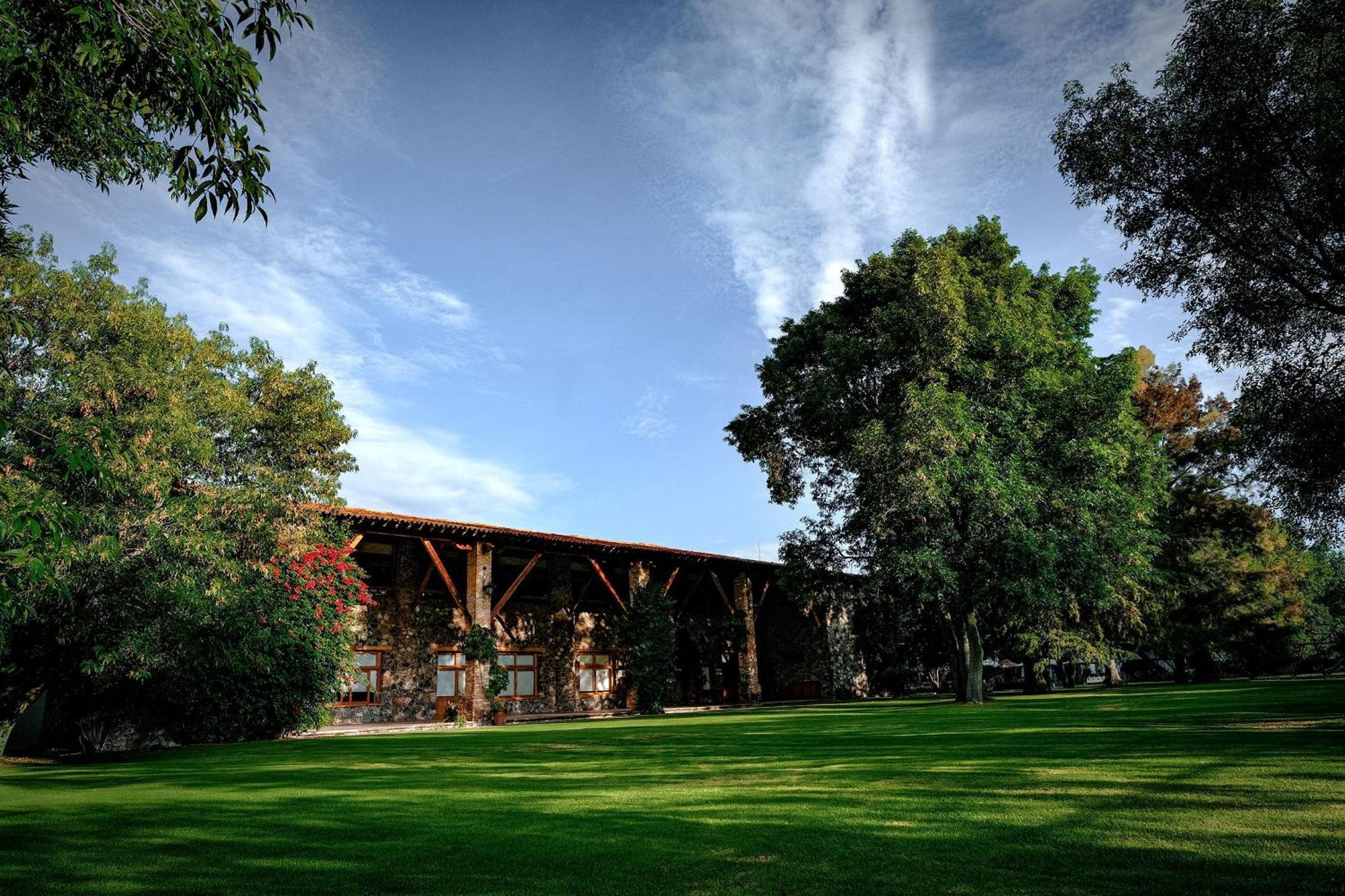 Hotel Hacienda Cantalagua Golf Contepec エクステリア 写真