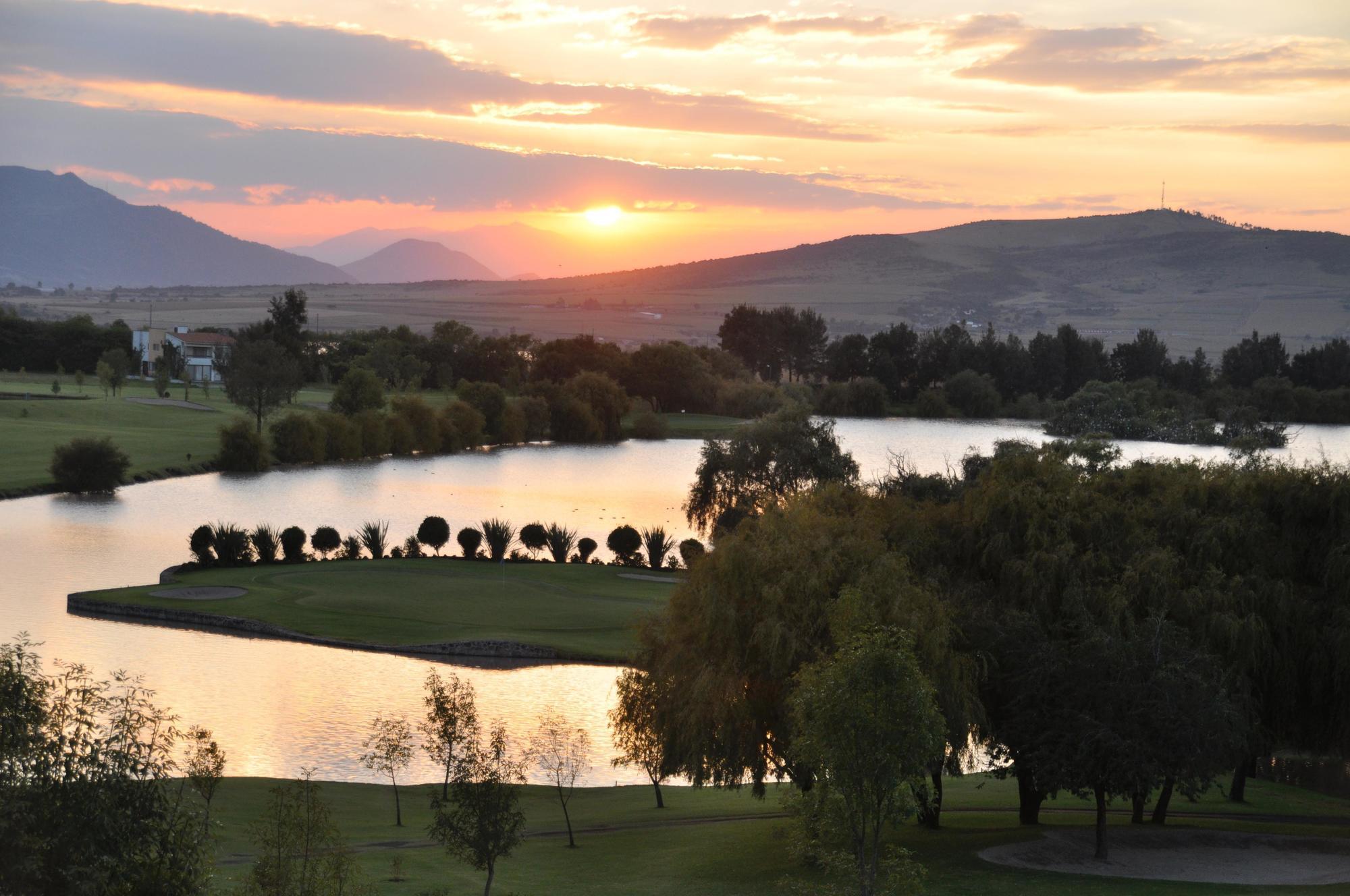 Hotel Hacienda Cantalagua Golf Contepec エクステリア 写真