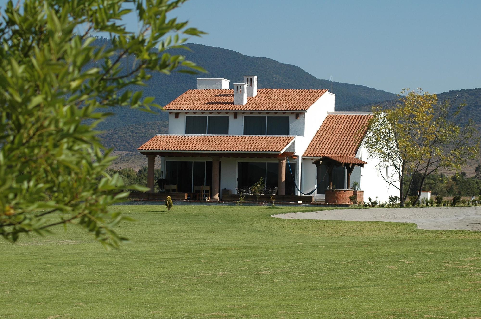 Hotel Hacienda Cantalagua Golf Contepec エクステリア 写真